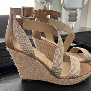 Jessica Simpson tan and gold wedge sandals